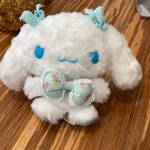 Cinnamoroll plushie
